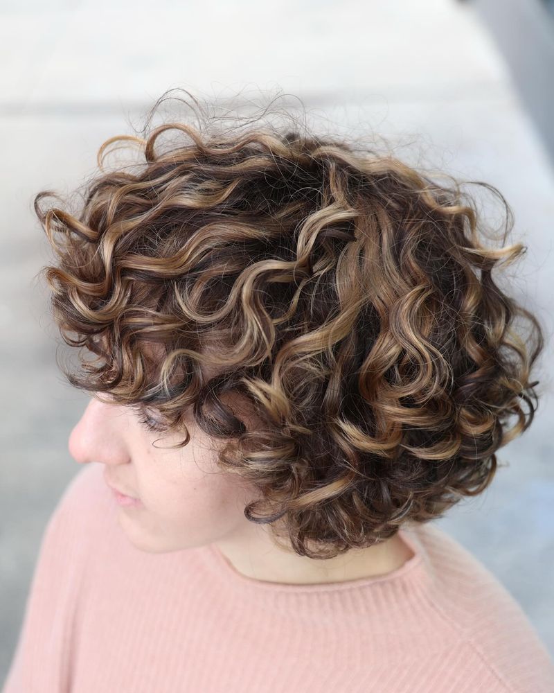 Defined Curls With Highlights