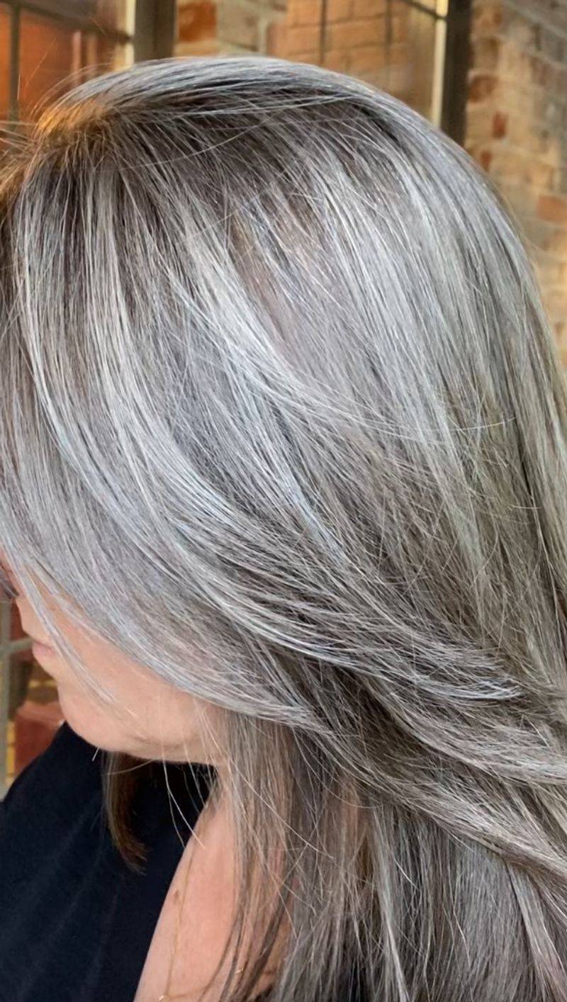 Natural-Looking Gray Blending