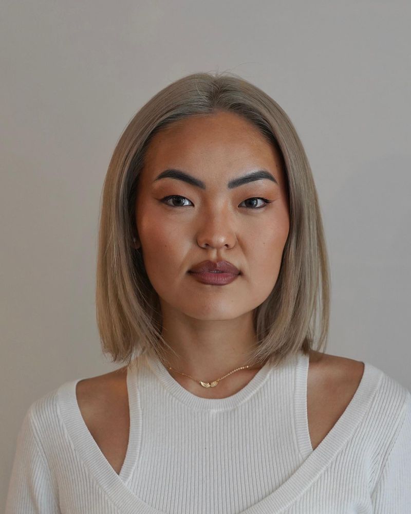 Blunt Bob with Hidden Layers