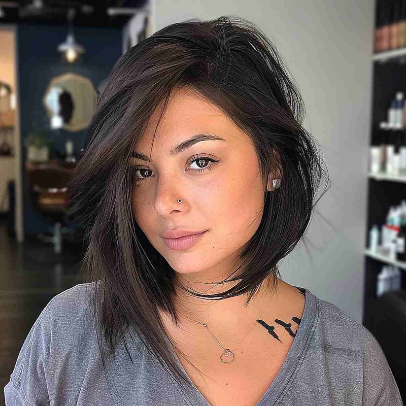 Asymmetrical Cut with Deep Side Part