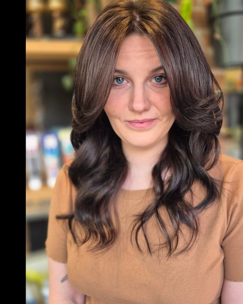 Wispy Feathered Lob