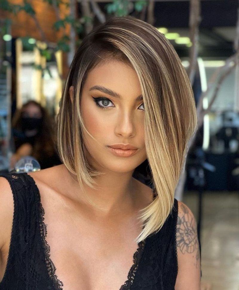 Side-Parted Bob with Money Piece