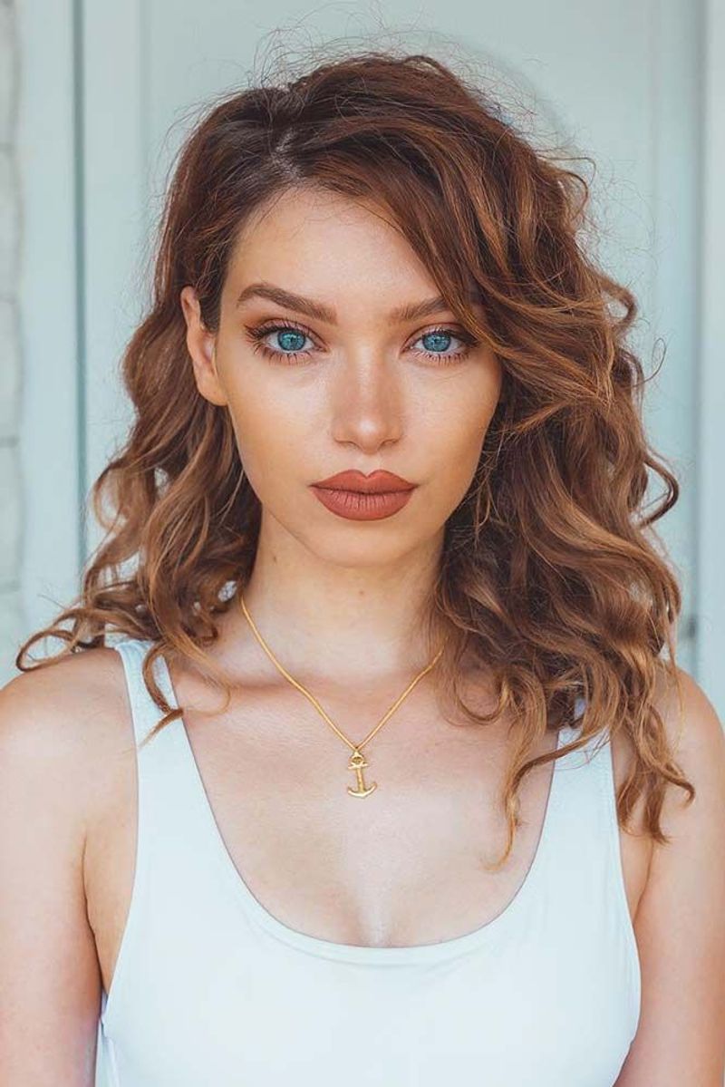 Side-Swept Statement
