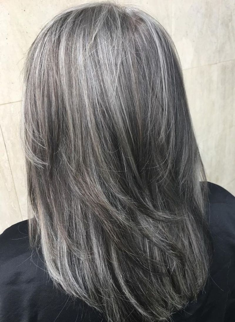 Coupe longue et droite