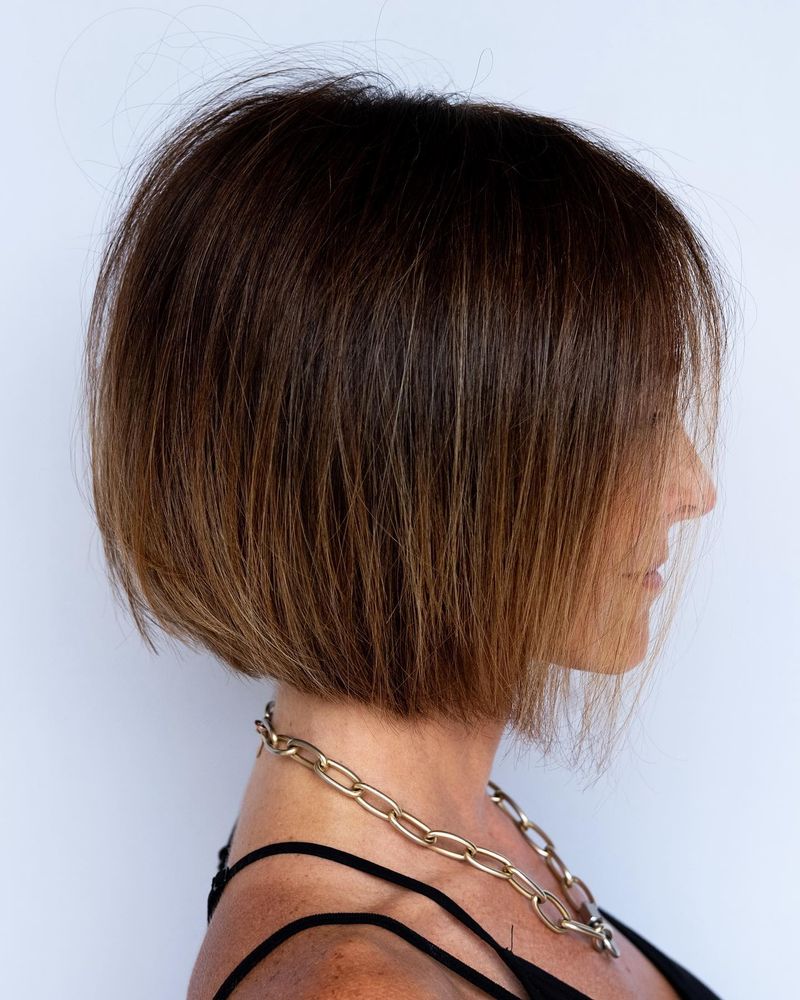 Blunt Lob with Subtle Layers
