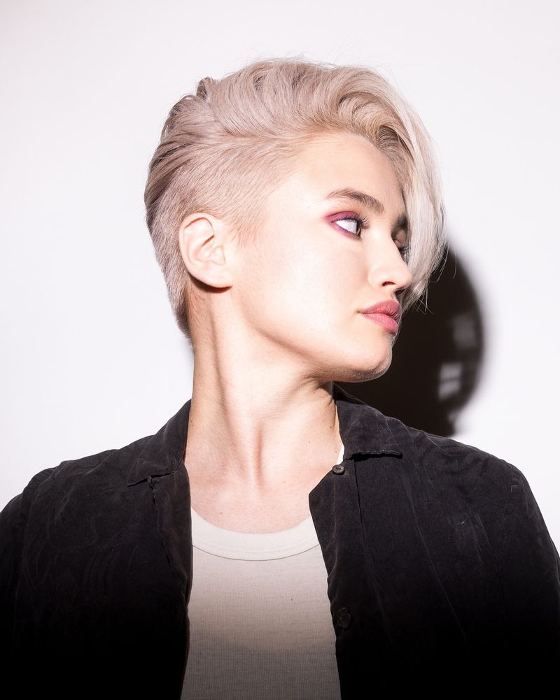 Pixie com corte inferior