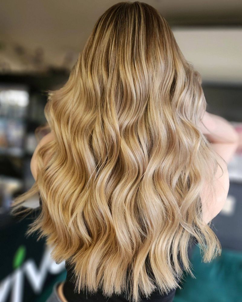 Honey Blonde Reflective Waves