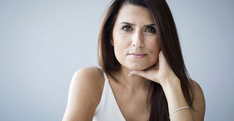 Hair & Hormones: A Survival Guide for Perimenopause and Beyond