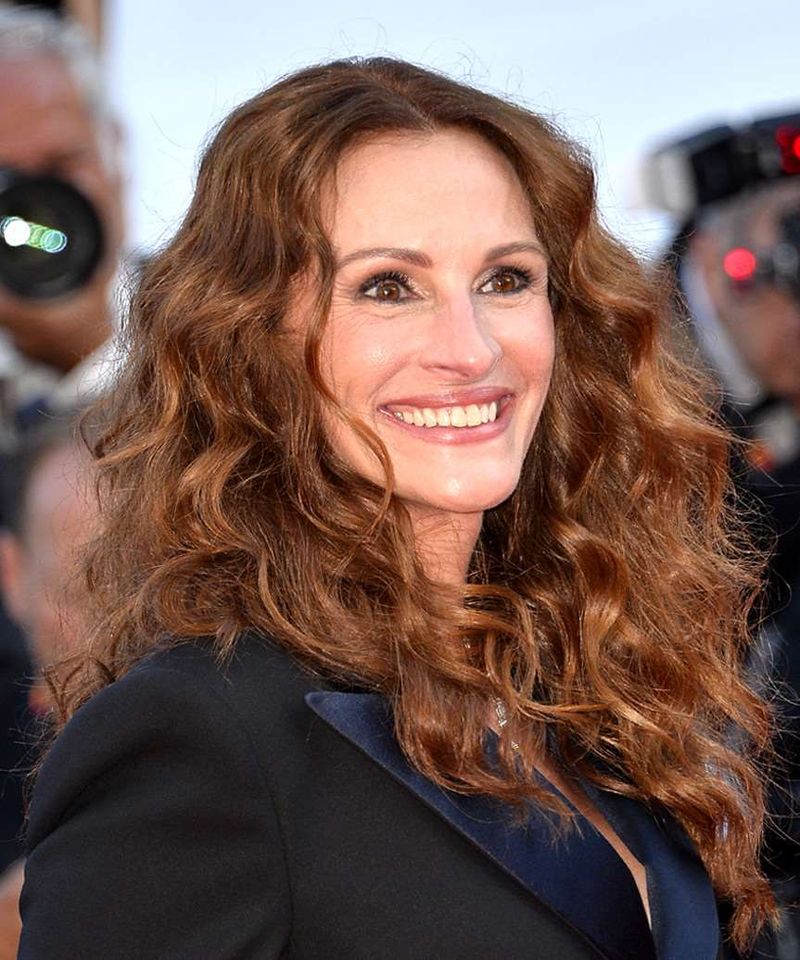 Julia Roberts's Long Loose Curls