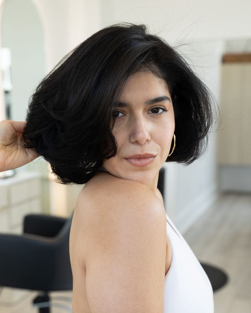 The Soft Bob with Side Sweep