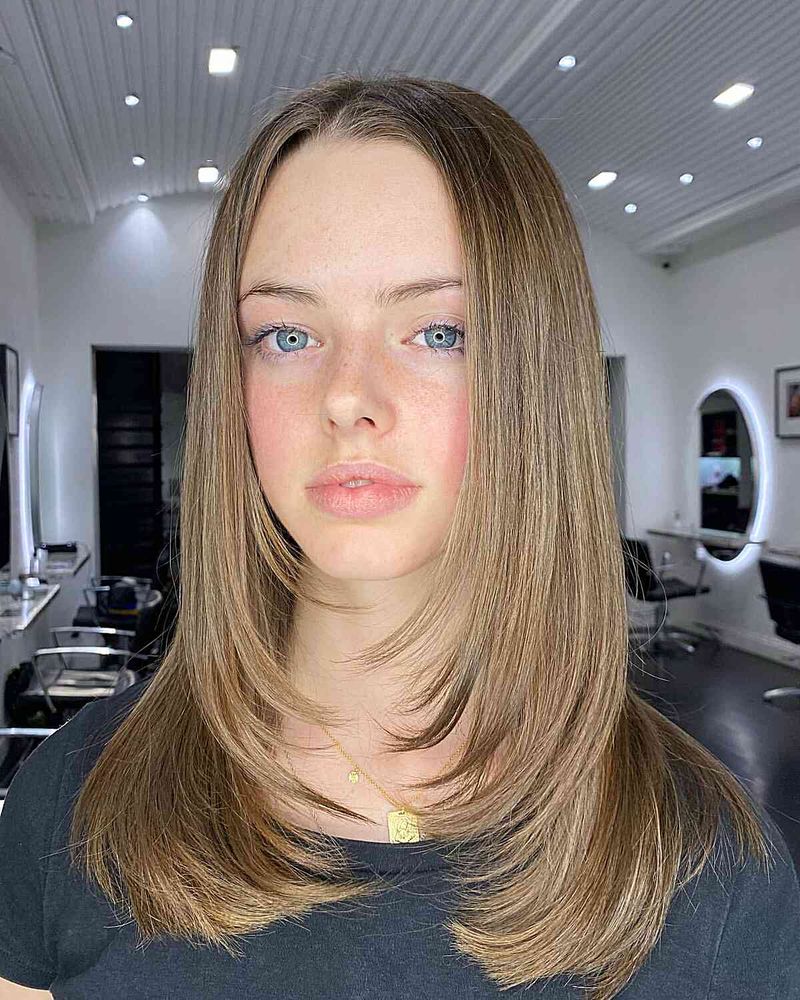 90s-Inspired Rachel Cut