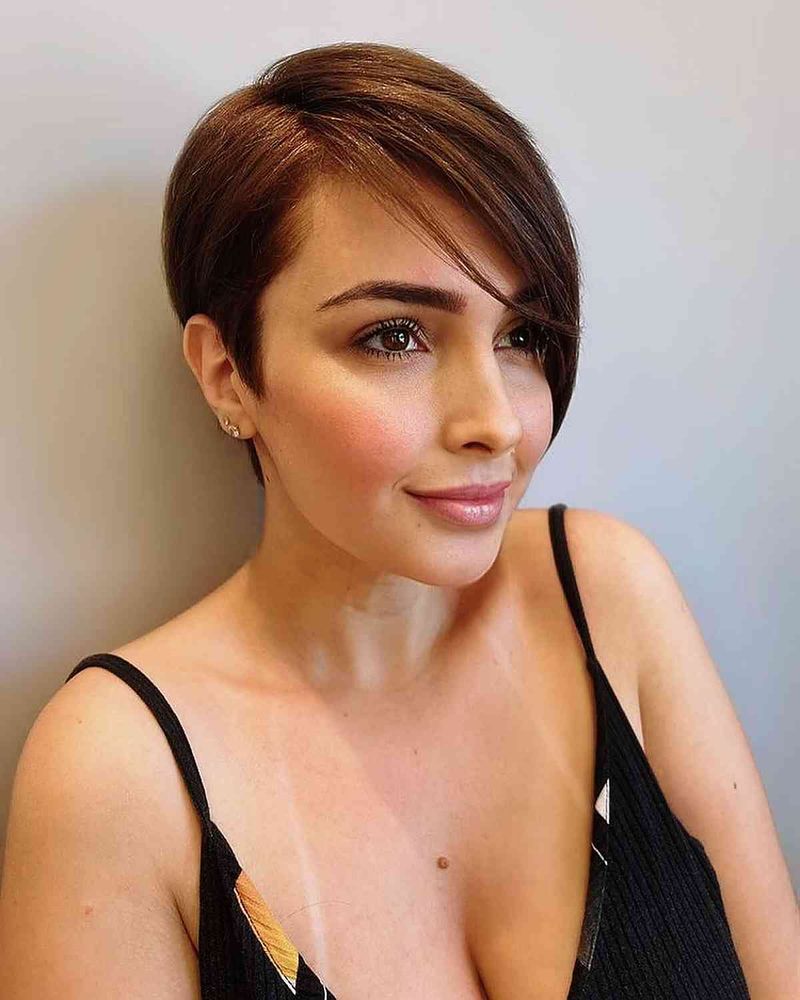 Pixie com franja lateral