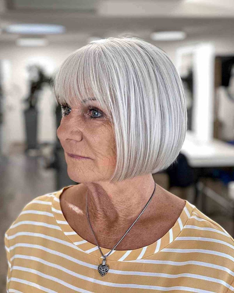 Corte rombudo na altura do queixo