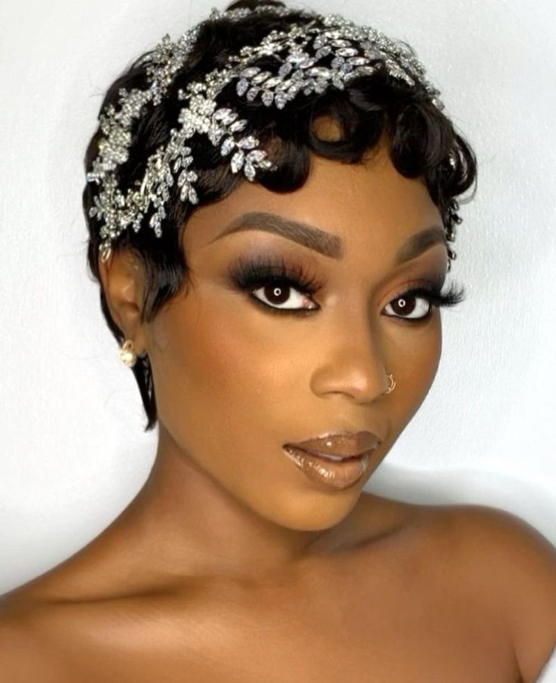 Vintage-Inspired Finger Waves