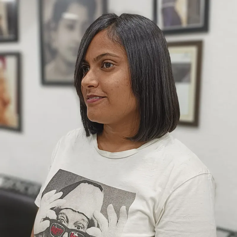 Shoulder-Length Relaxed Bob