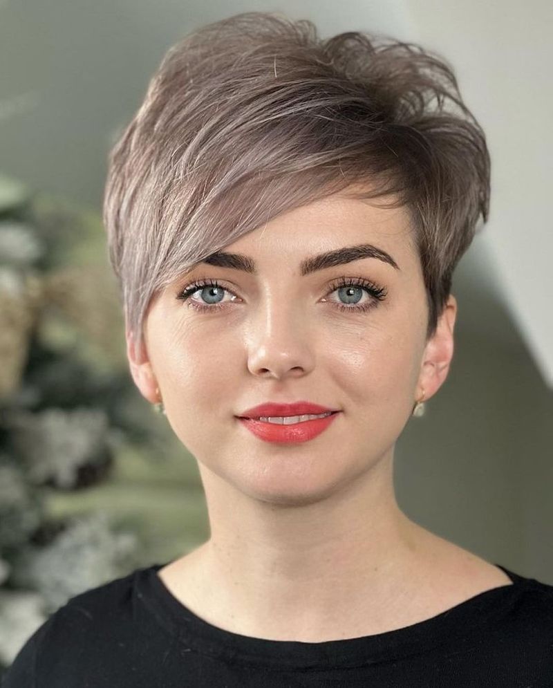 Angled Pixie with Volume on Top