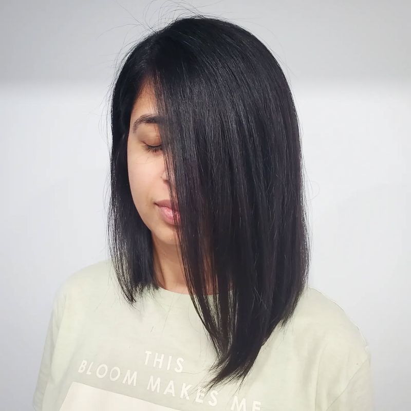 Sleek Asymmetrical Lob
