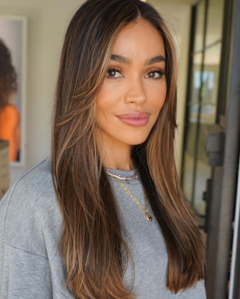 Shoulder-Length Cut with U-Shaped Layers