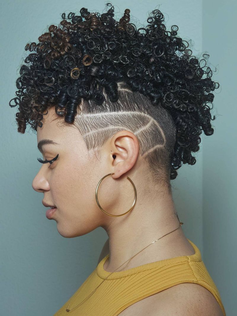 Elongated Curls With Undercut