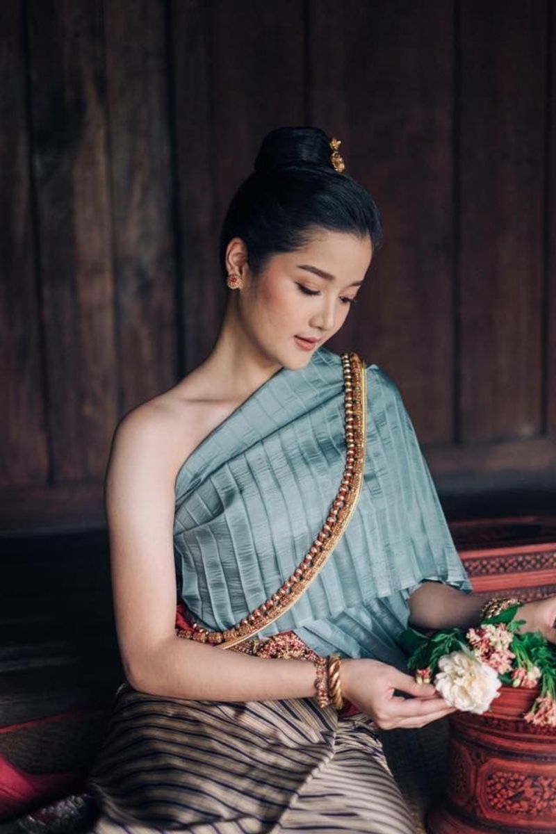 Thai Lanna Coiled Crown