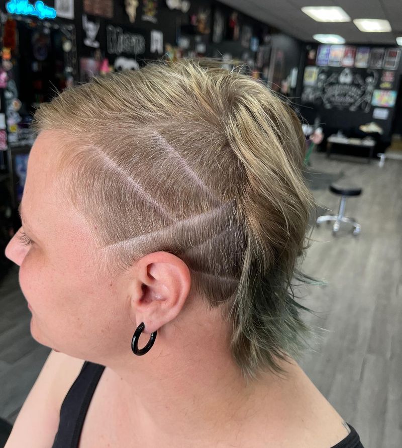 Spiky, Gel-Heavy Crown Layers