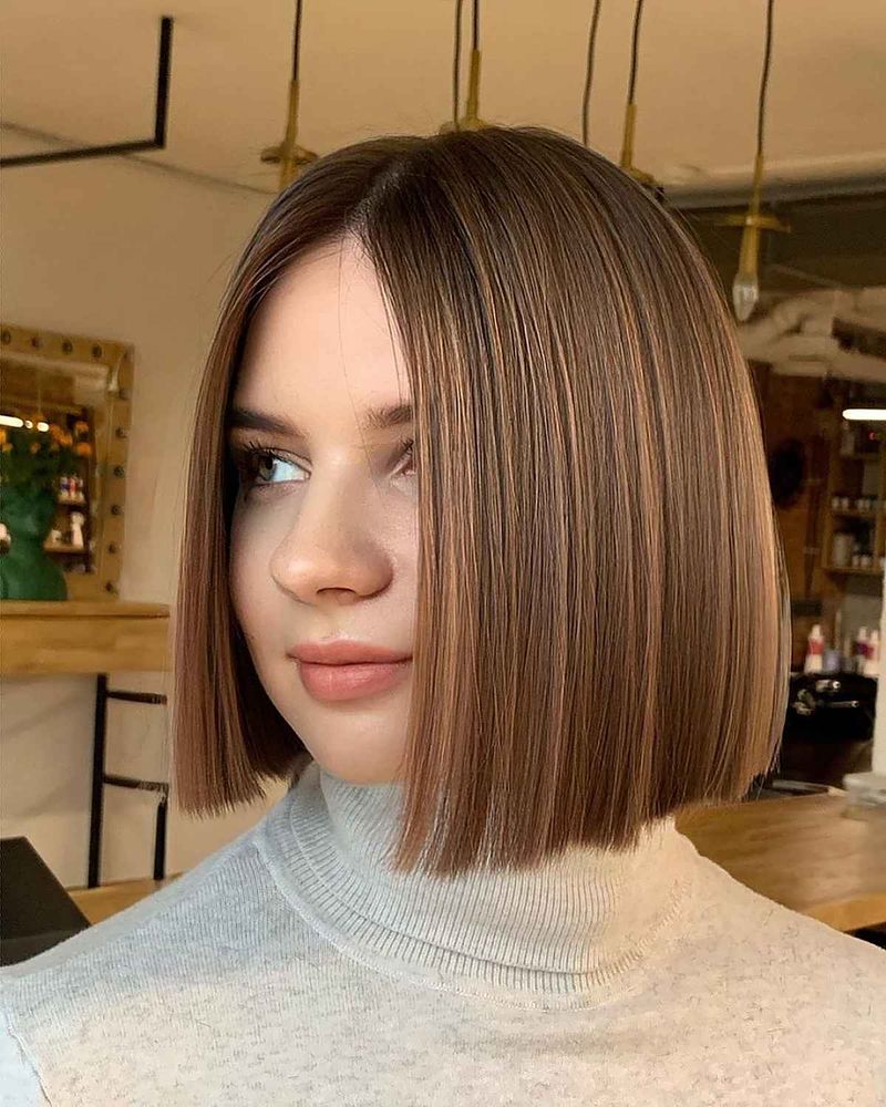 Sleek One-Length Jaw Cut