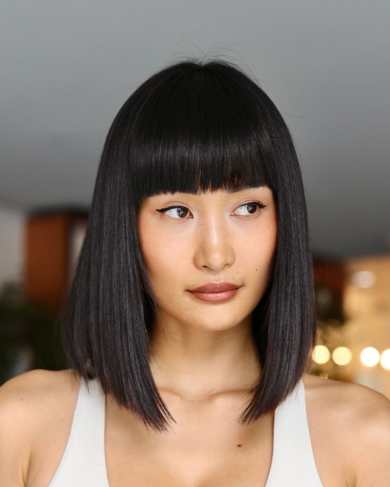 Chin-Grazing Bob with Full Fringe