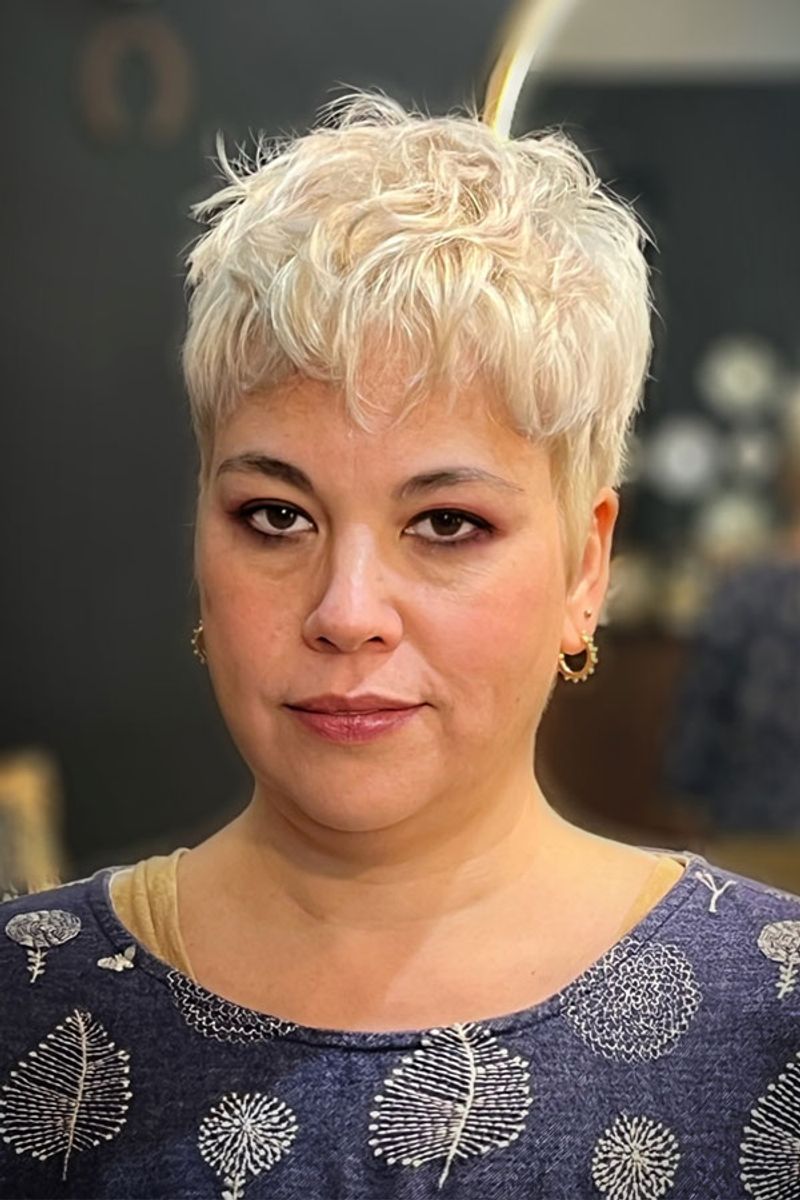 Short Cut With Swept-Back Crown