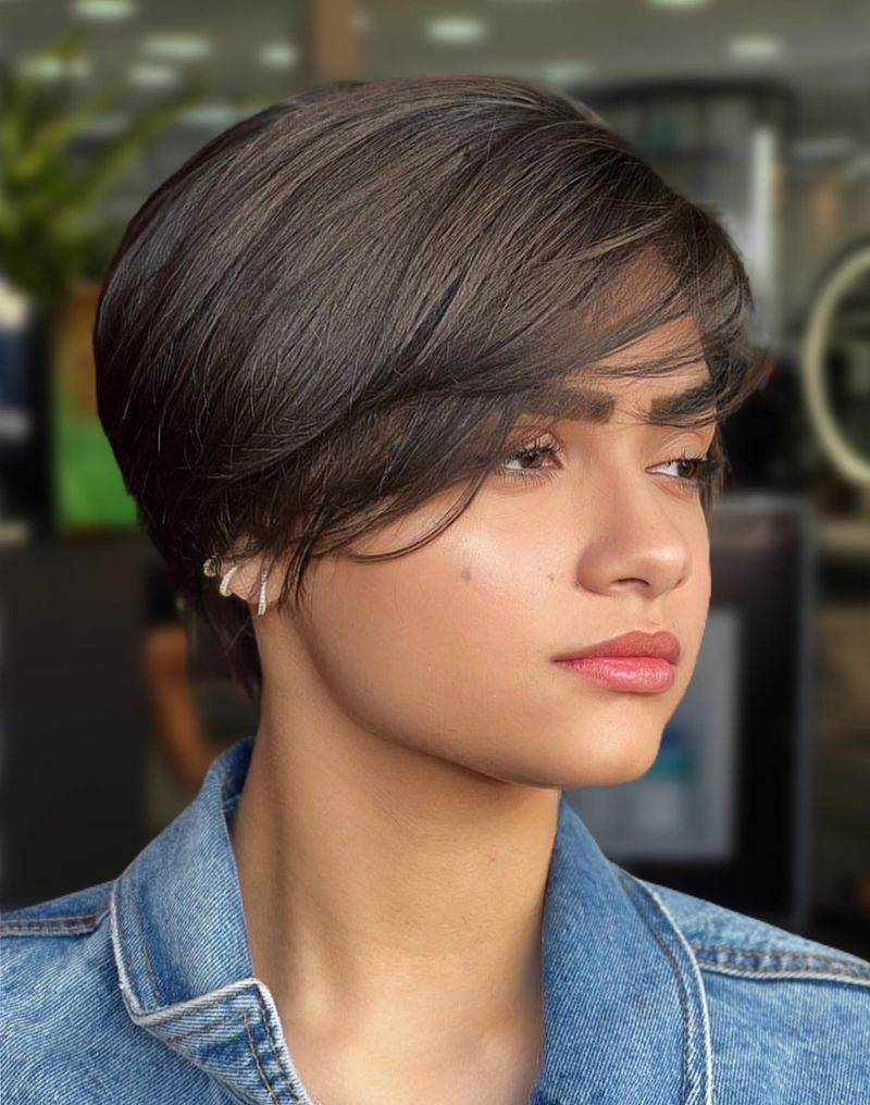 Corte Pixie con flequillo largo