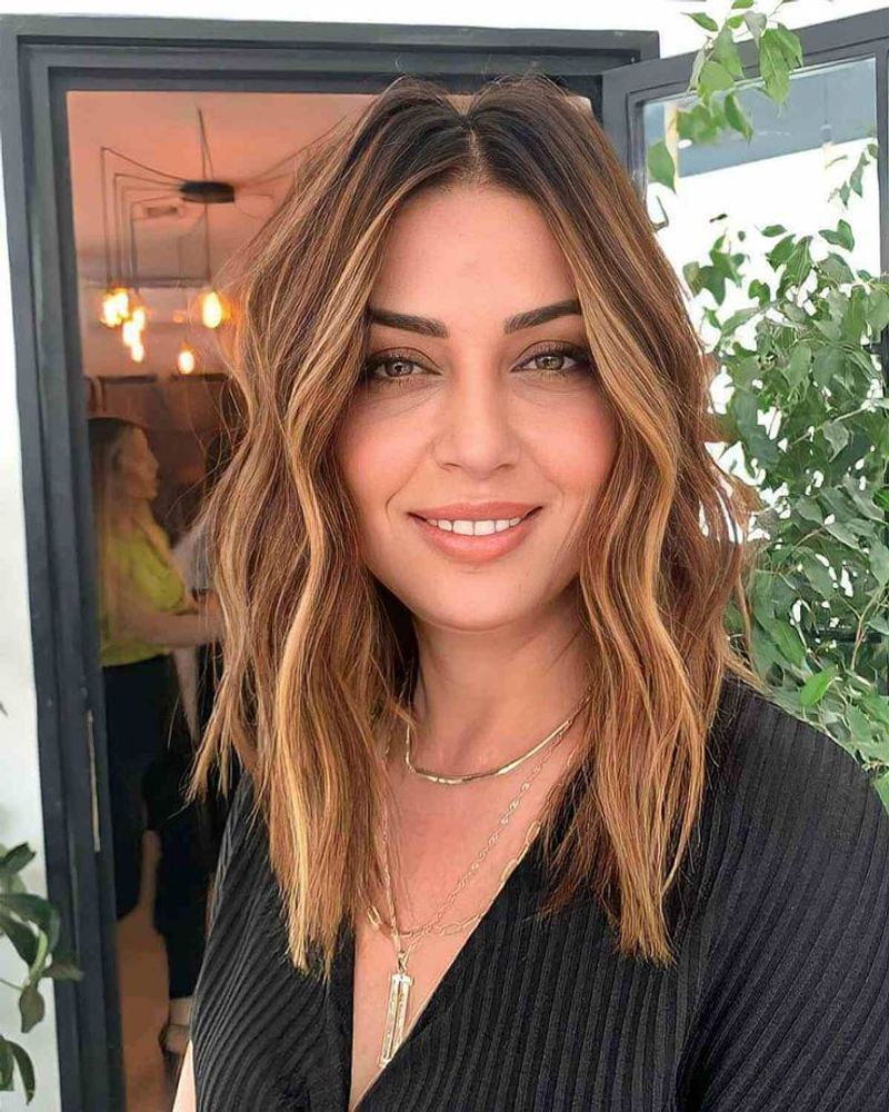 Midi Cut with Long Layers