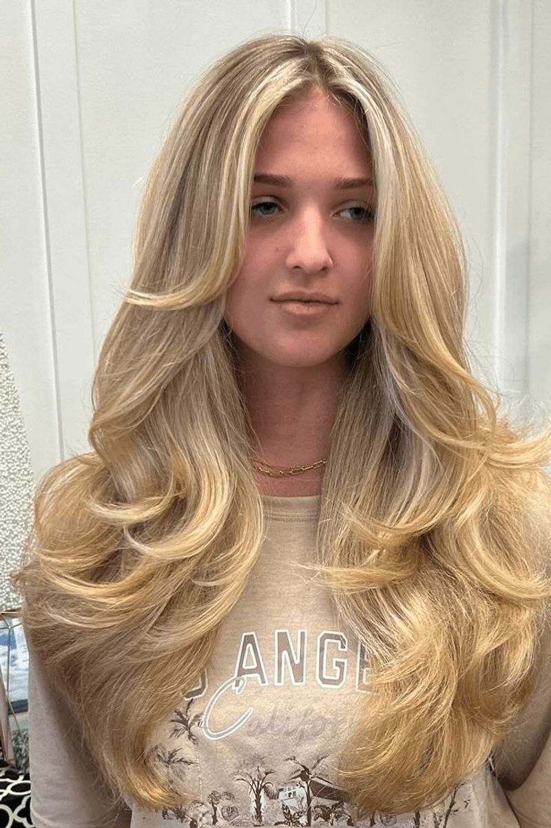 Voluminous Bombshell Blowout