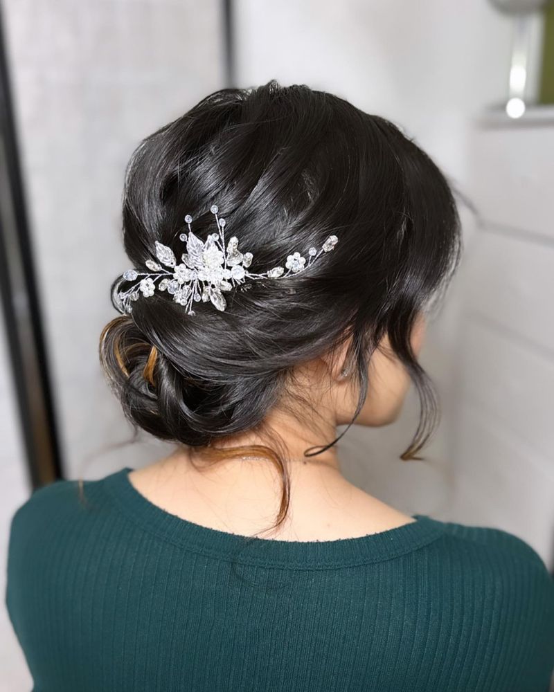 Volumized Low Chignon