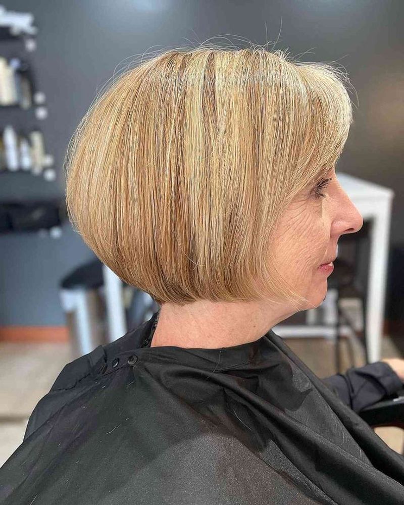 Graduated Bob with Volume