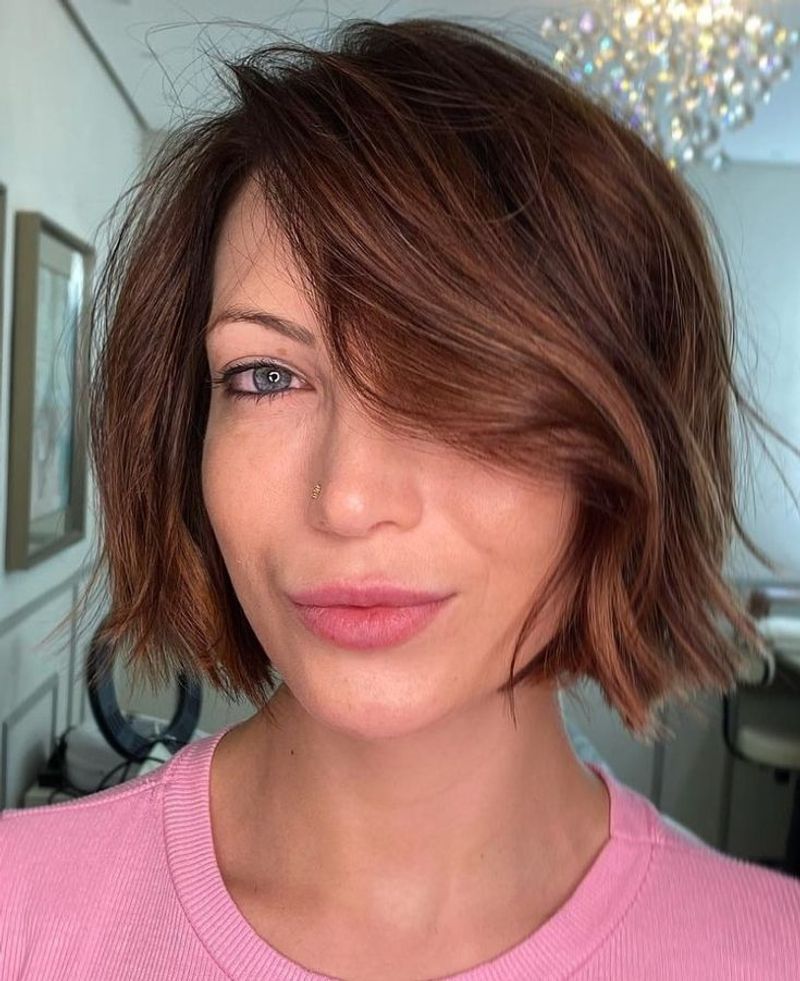 Voluminous Bob with Side Sweep