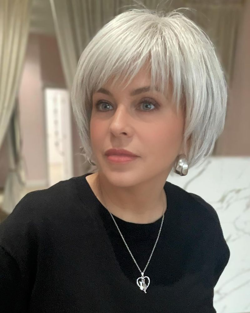 Pixie com franja lateral