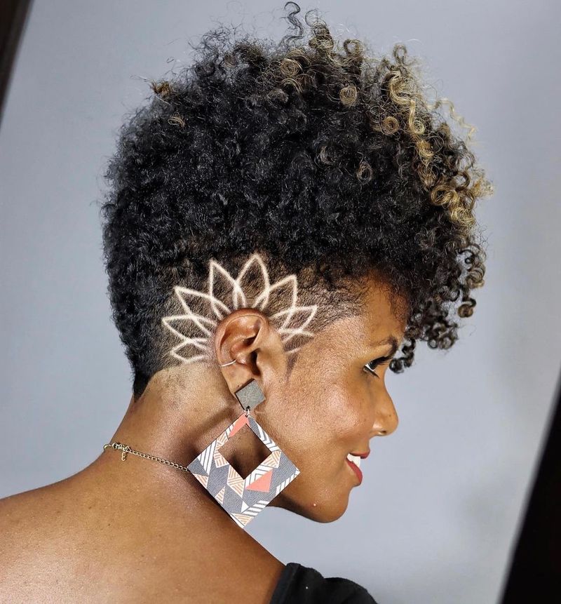 Finger Coils With Geometric Part