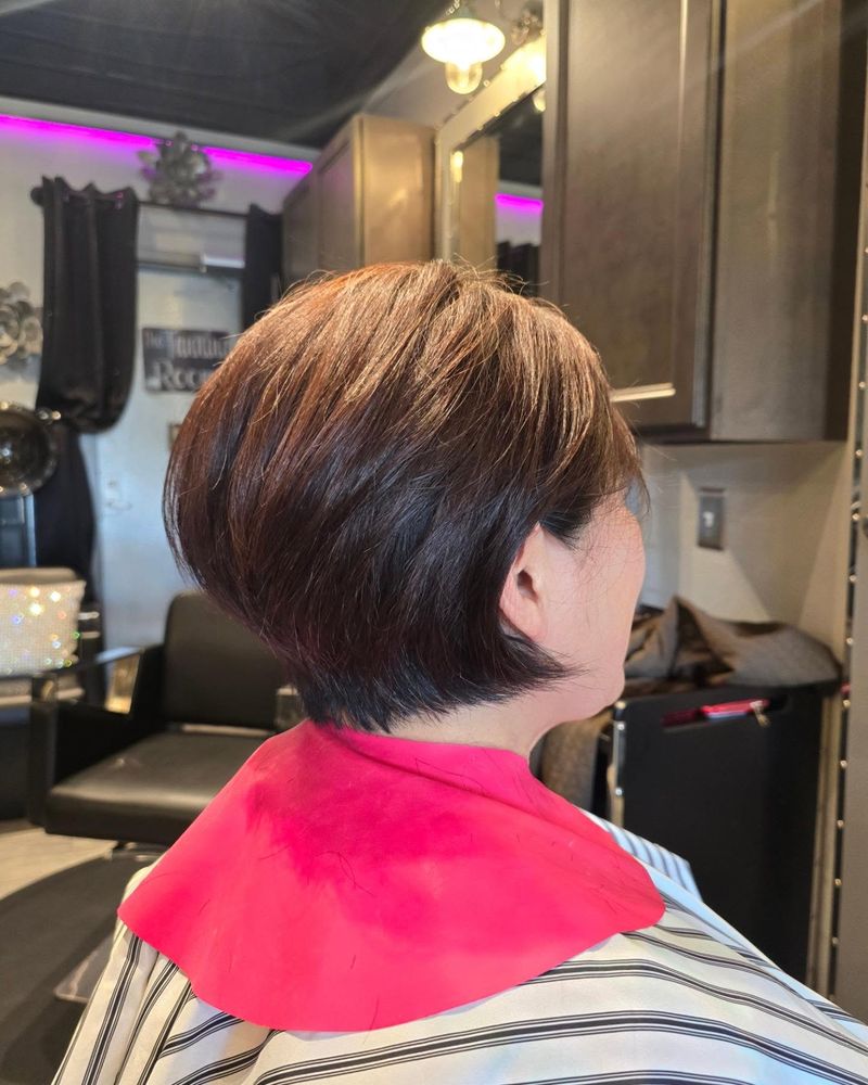 Voluminous Short Layers
