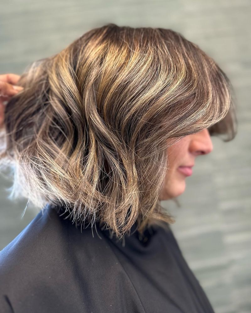 Bob clássico com ondas suaves