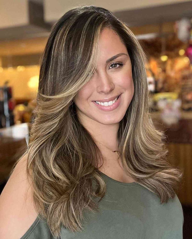 Side Parts Can Slim Your Face