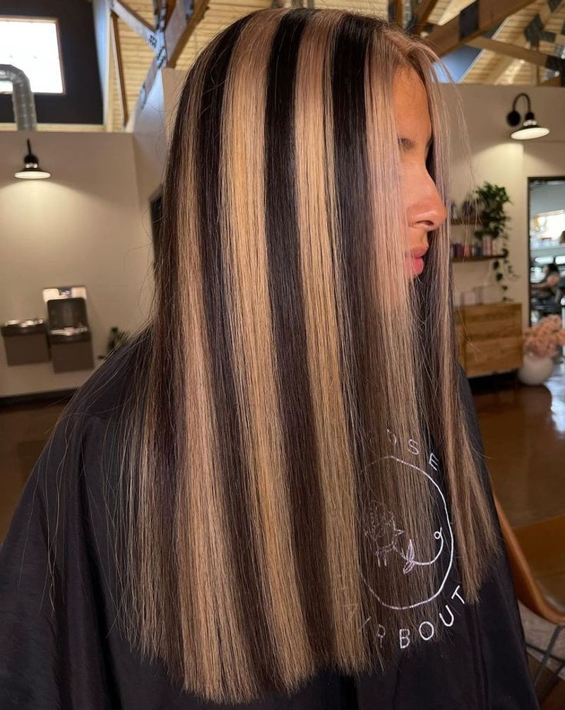 Chunky Highlighted Stripes