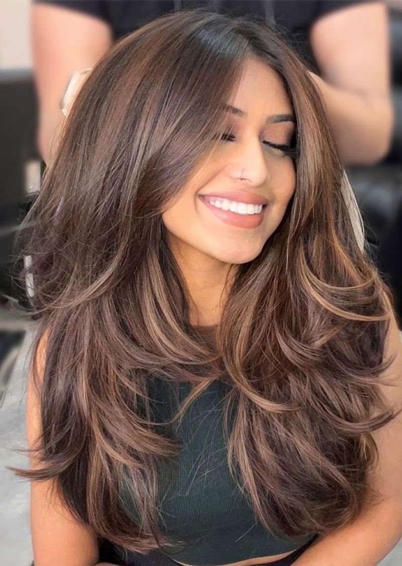 Bouncy Shoulder-Length Layers