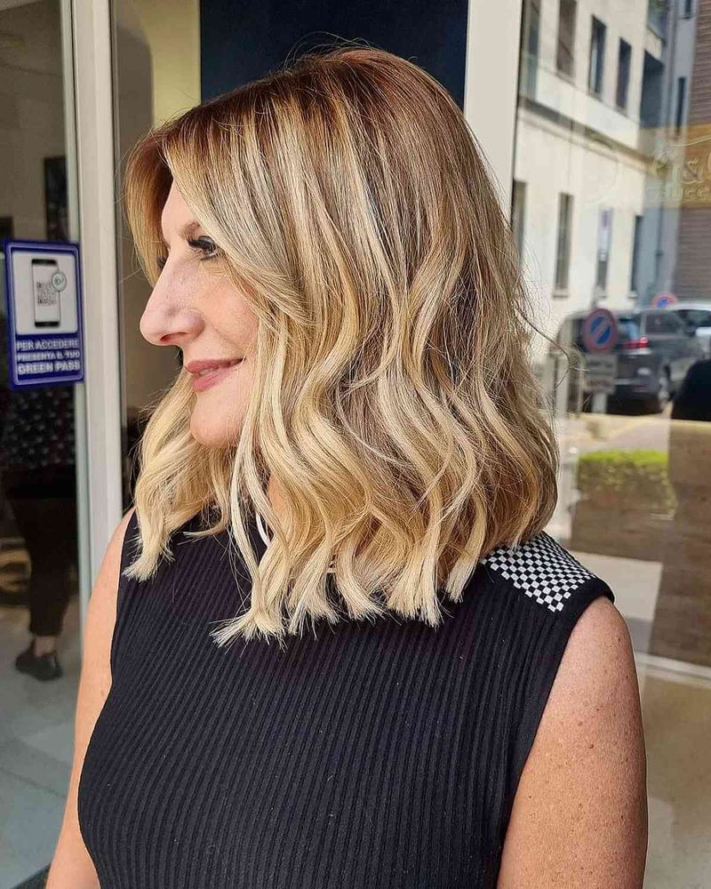 Layered Mid-Length Cut with Subtle Highlights