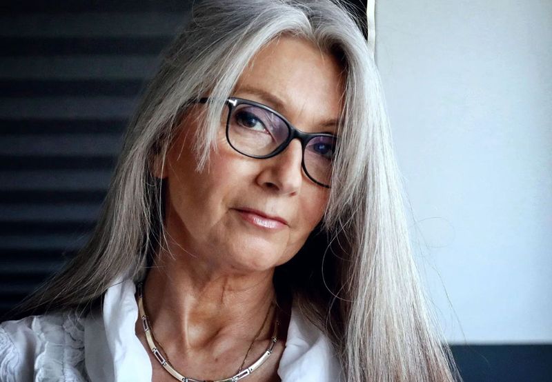 Gray Hair Requires Special Consideration