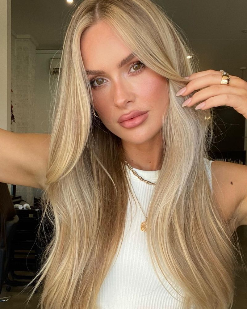 Wheat Blonde Subtle Sweep
