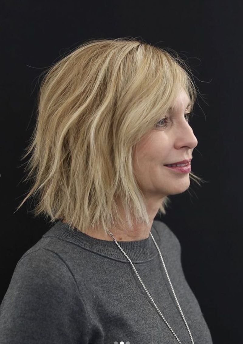 Blunt Lob with Subtle Layers