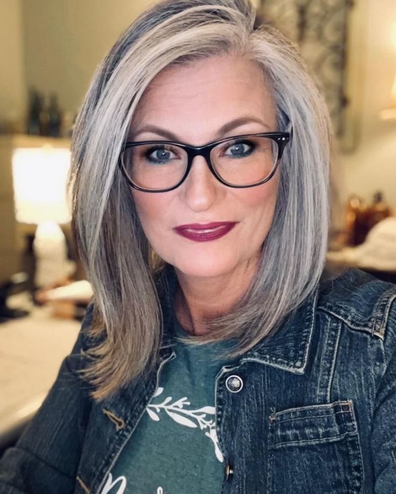 Layered Lob with Face-Framing Pieces