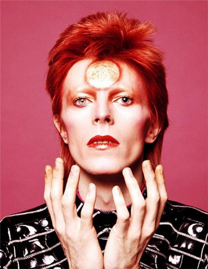 O cabelo curto de Ziggy Stardust de David Bowie