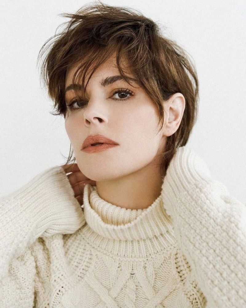 Pixie desgrenhado com volume