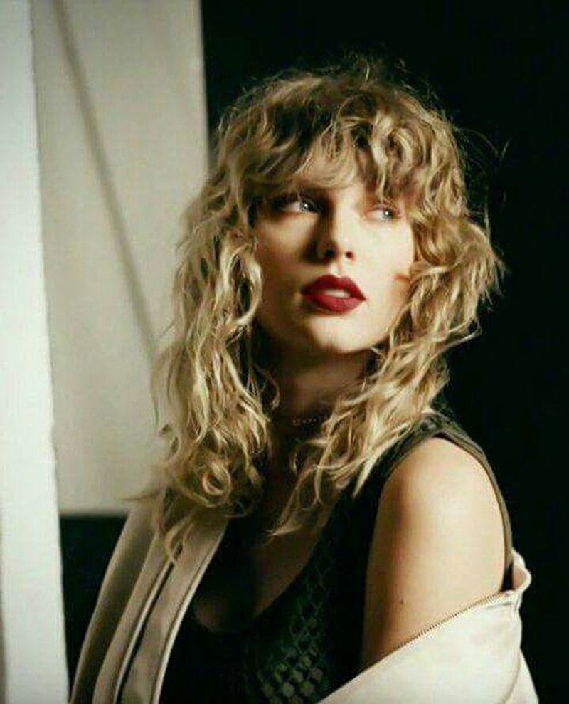 Taylor Swift's Shaggy Bangs