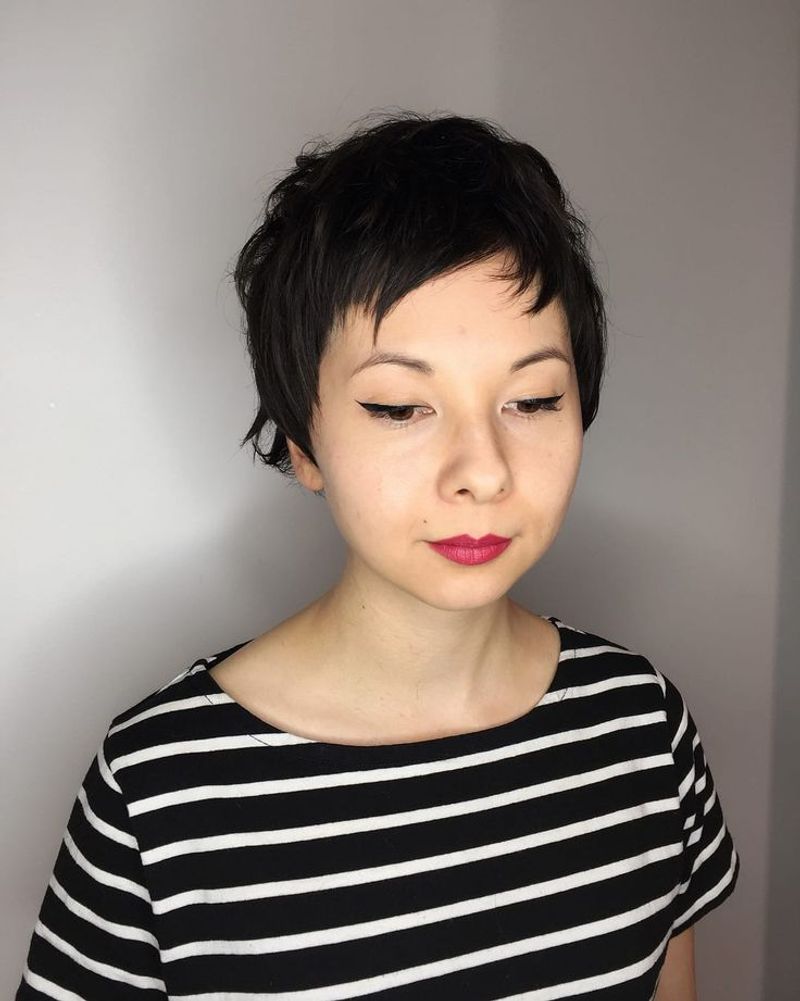 Textured Crop with Forward Fringe